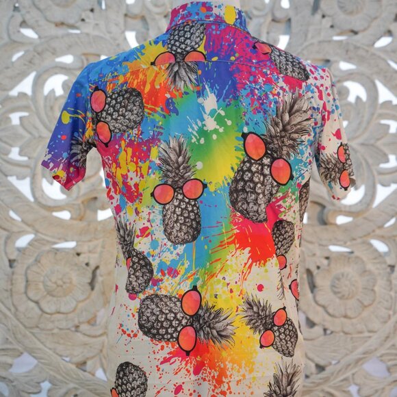 Men's Pineapple Print Short Sleeve Button-Up Shirt, Vibrant, Size M Psychedelic - Picture 4 of 6